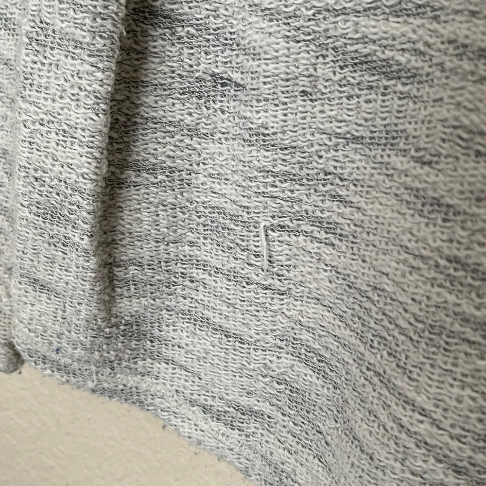 Forever 21 | Women’s Lightweight Sweater - Picture 11 of 12